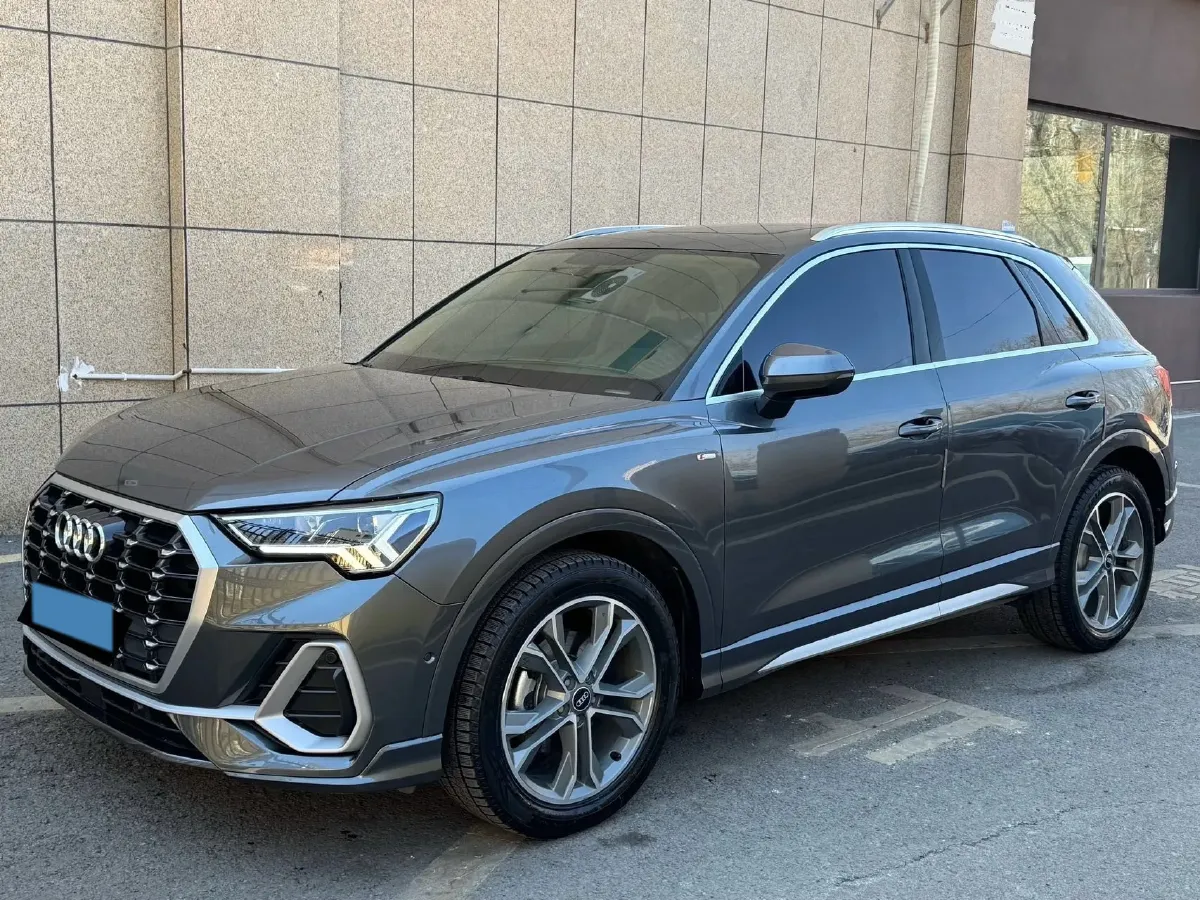 2022 Audi Q3 1.4T 150HP L4 7DCT,autocango,china used car exporter,china ev exporter,chinese used car exporter,chinese used ev exporter