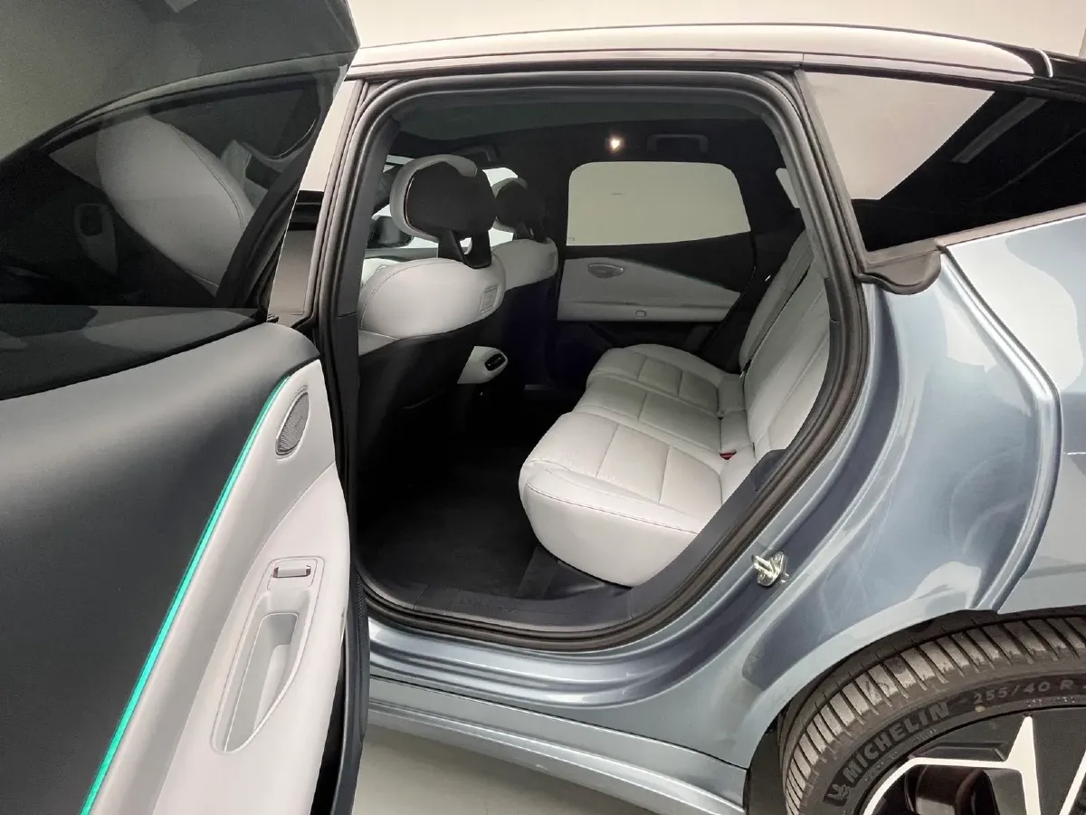 2024 Luxeed S7 BEV 100KWH,autocango,china used car exporter,china ev exporter,chinese used car exporter,chinese used ev exporter