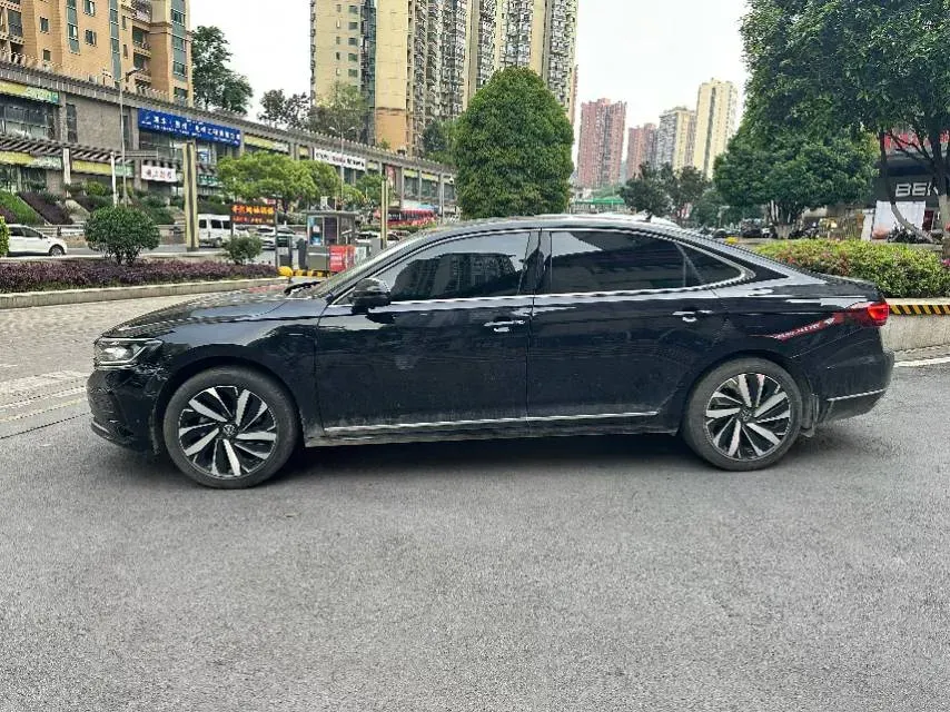 2025 Volkswagen Passat 2.0T 220HP L4 7DCT,autocango,china used car exporter,china ev exporter,chinese used car exporter,chinese used ev exporter