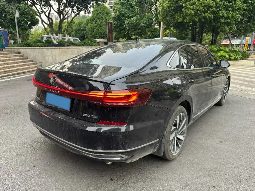 2025 Volkswagen Passat 2.0T 220HP L4 7DCT,autocango,china used car exporter,china ev exporter,chinese used car exporter,chinese used ev exporter