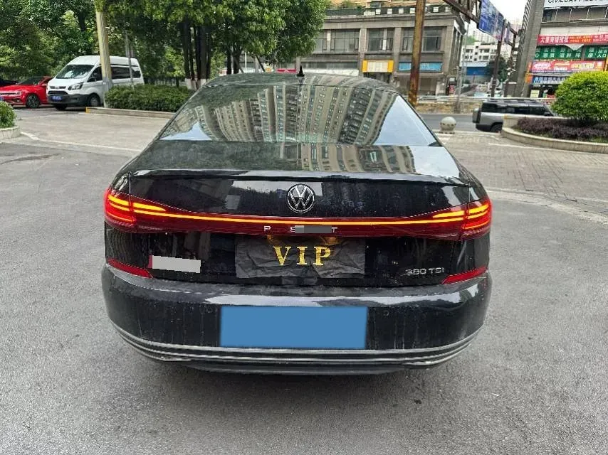 2025 Volkswagen Passat 2.0T 220HP L4 7DCT,autocango,china used car exporter,china ev exporter,chinese used car exporter,chinese used ev exporter