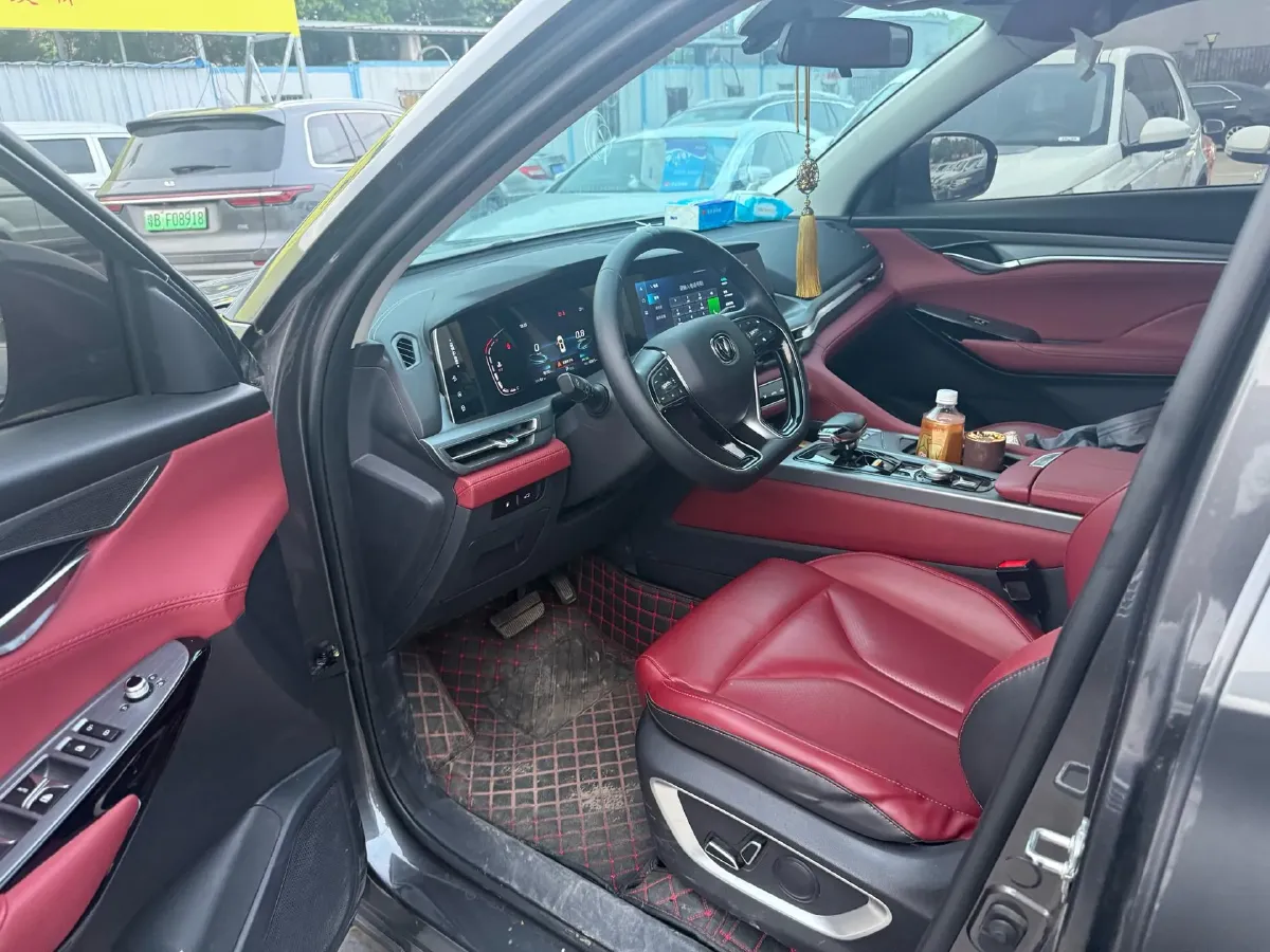 2022 ChangAn CS75 Plus 2.0T 233HP L4 8AT,autocango,china used car exporter,china ev exporter,chinese used car exporter,chinese used ev exporter