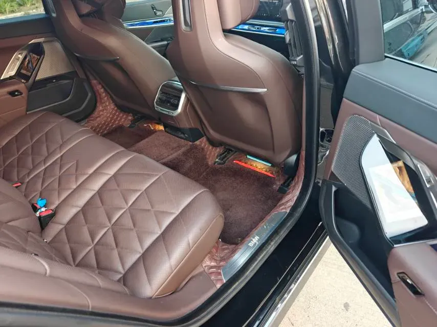 2023 BMW 7 Series 3.0T 272HP L6 8AT,autocango,china used car exporter,china ev exporter,chinese used car exporter,chinese used ev exporter