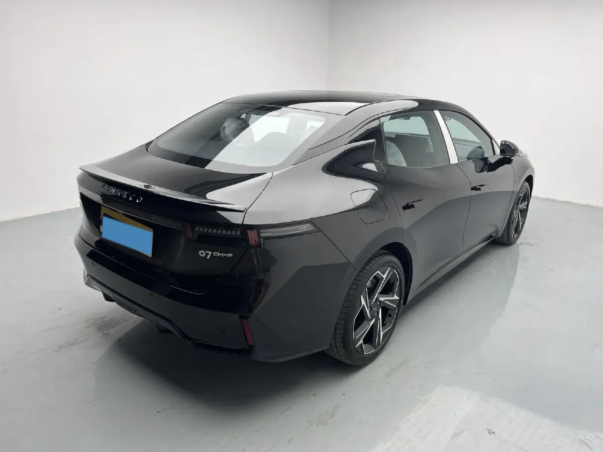 2024 LYNK&CO 07 EM-P 1.5T 163HP L4 3DHT PHEV 18.99KWH,autocango,china used car exporter,china ev exporter,chinese used car exporter,chinese used ev exporter