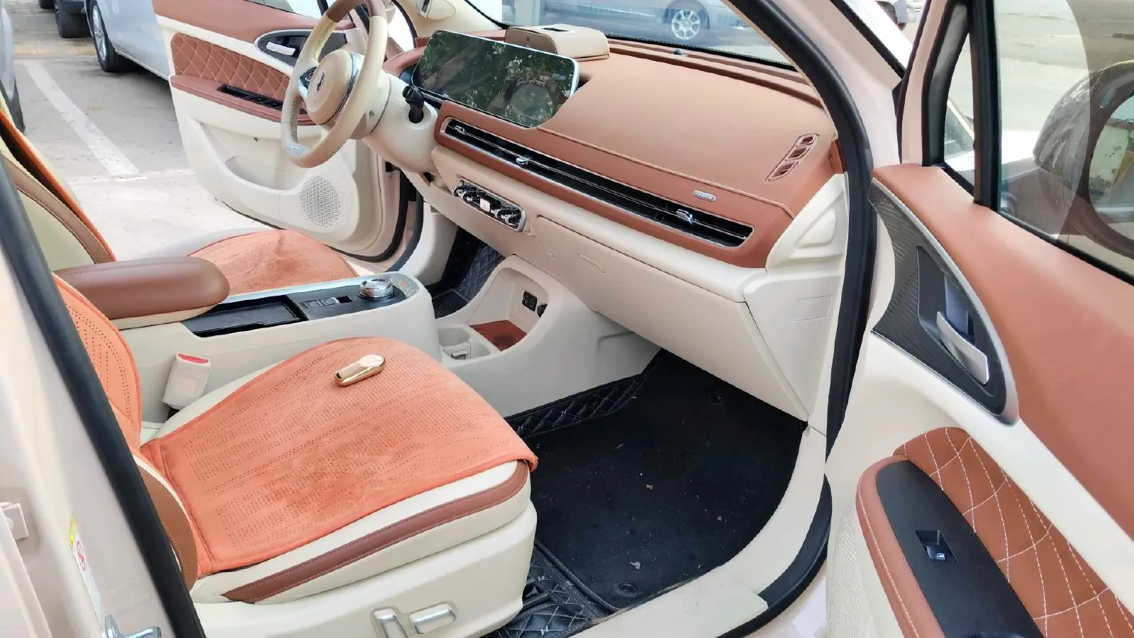 2023 Ora FunkyCat BEV 45.99KWH,autocango,china used car exporter,china ev exporter,chinese used car exporter,chinese used ev exporter