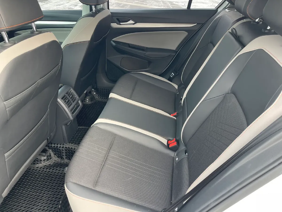 2021 Volkswagen Golf 1.4T 150HP L4 7DCT,autocango,china used car exporter,china ev exporter,chinese used car exporter,chinese used ev exporter