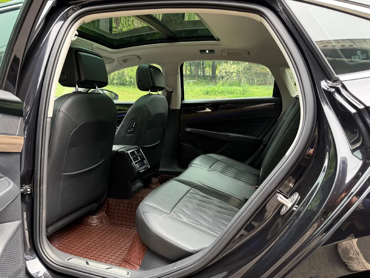 2020 Volkswagen Passat 2.0T 186HP L4 7DCT,autocango,china used car exporter,china ev exporter,chinese used car exporter,chinese used ev exporter