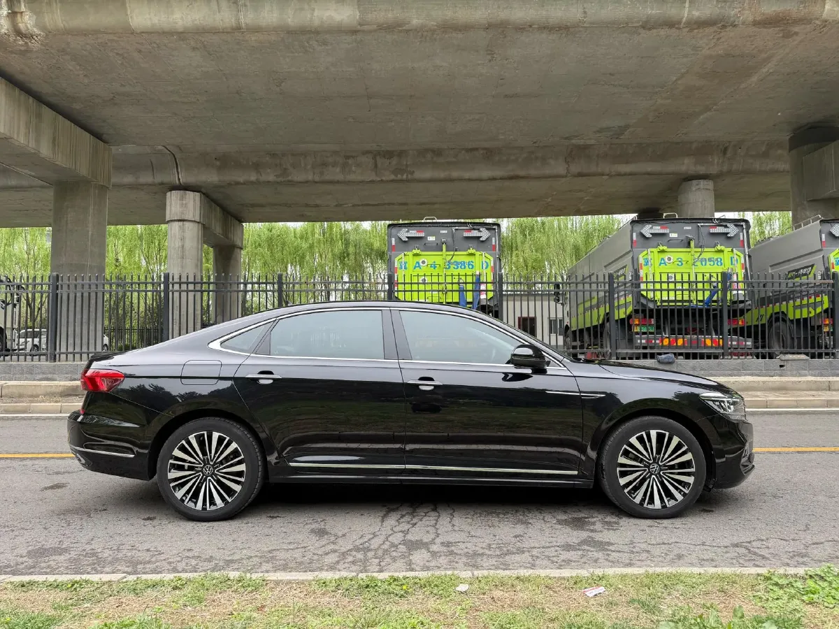 2020 Volkswagen Passat 2.0T 186HP L4 7DCT,autocango,china used car exporter,china ev exporter,chinese used car exporter,chinese used ev exporter