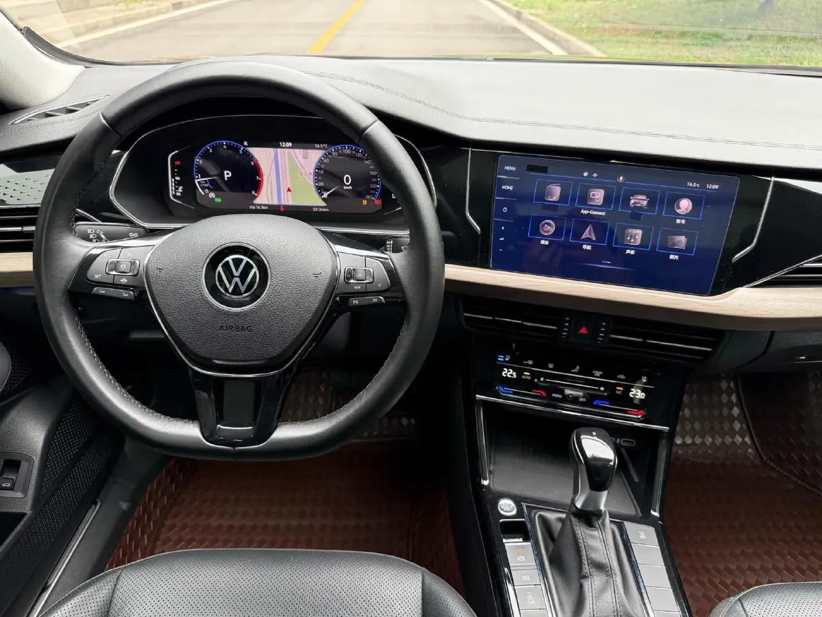 2020 Volkswagen Passat 2.0T 186HP L4 7DCT,autocango,china used car exporter,china ev exporter,chinese used car exporter,chinese used ev exporter
