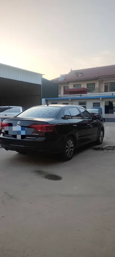 2017 Zotye Damy X7 1.8T 177HP L4 5MT,autocango,china used car exporter,china ev exporter,chinese used car exporter,chinese used ev exporter