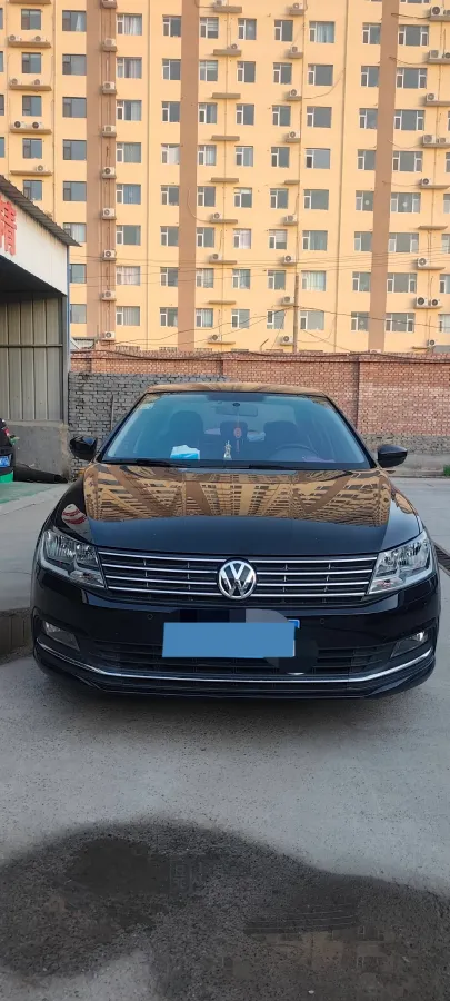 2017 Zotye Damy X7 1.8T 177HP L4 5MT,autocango,china used car exporter,china ev exporter,chinese used car exporter,chinese used ev exporter