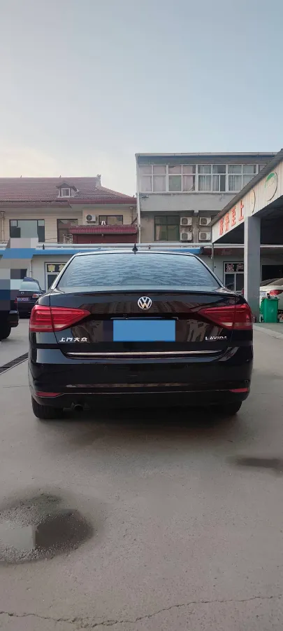 2017 Zotye Damy X7 1.8T 177HP L4 5MT,autocango,china used car exporter,china ev exporter,chinese used car exporter,chinese used ev exporter