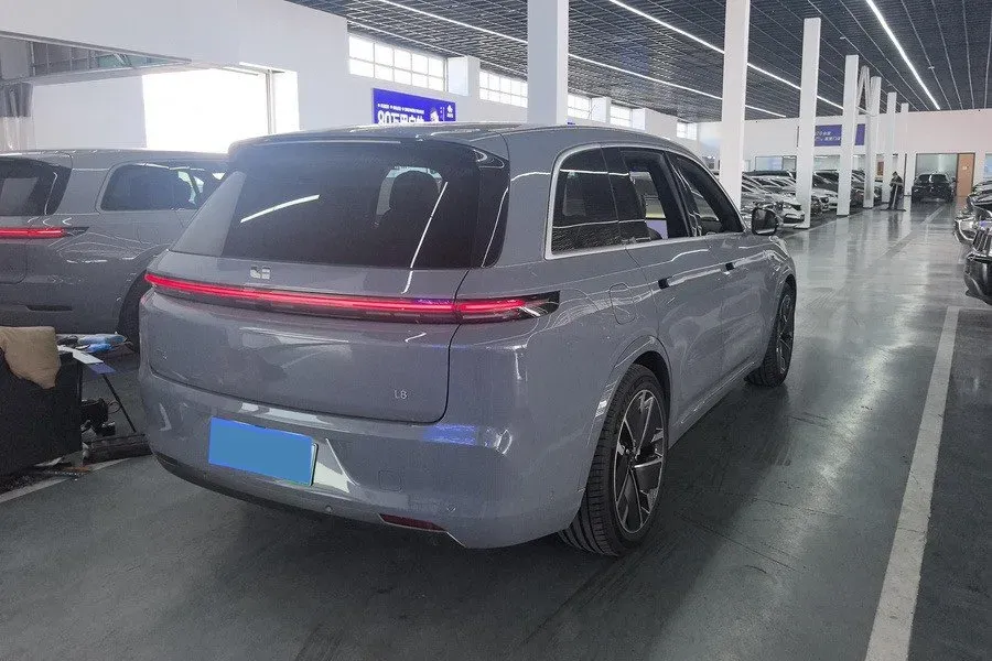 2025 Li L8 Range Extended 154HP REEV,autocango,china used car exporter,china ev exporter,chinese used car exporter,chinese used ev exporter
