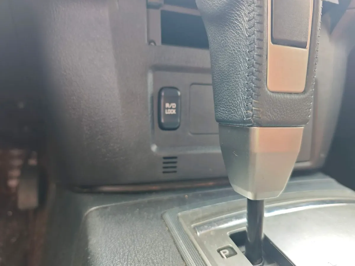 2018 Mitsubishi Pajero 3.0L 174HP V6 5AT,autocango,china used car exporter,china ev exporter,chinese used car exporter,chinese used ev exporter