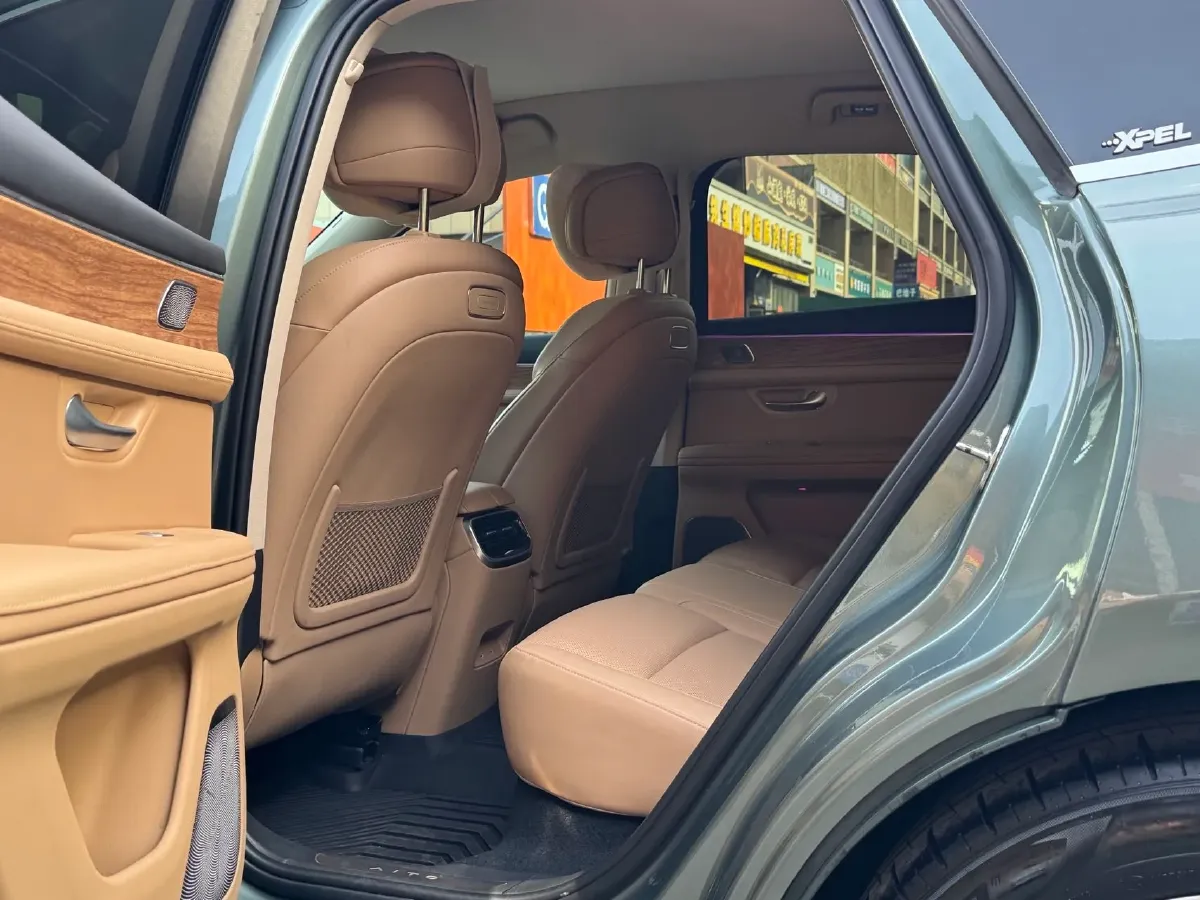 2023 HIMA AITO M5 1.5T 152HP L4 REEV 40KWH,autocango,china used car exporter,china ev exporter,chinese used car exporter,chinese used ev exporter