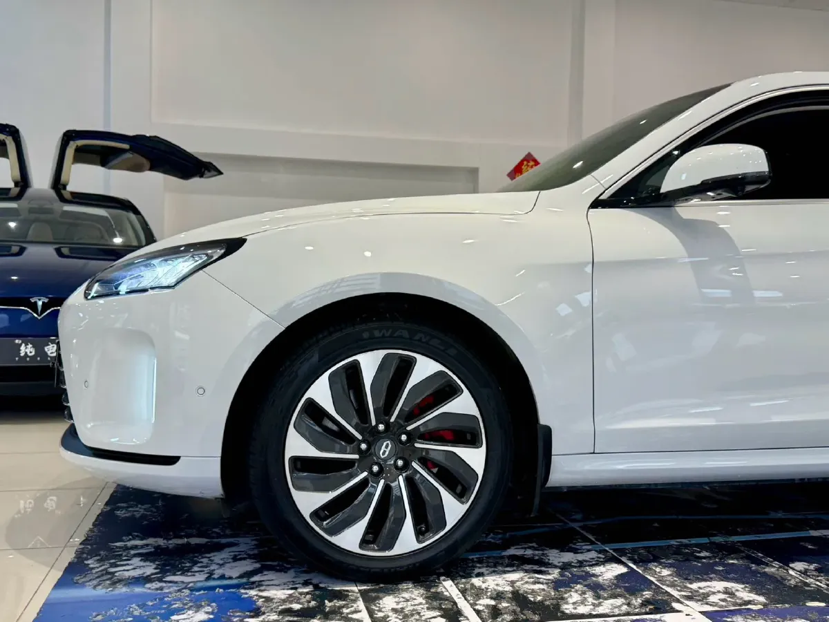 2022 Isuzu Mu-X 2.0T 220HP L4 8AT,autocango,china used car exporter,china ev exporter,chinese used car exporter,chinese used ev exporter