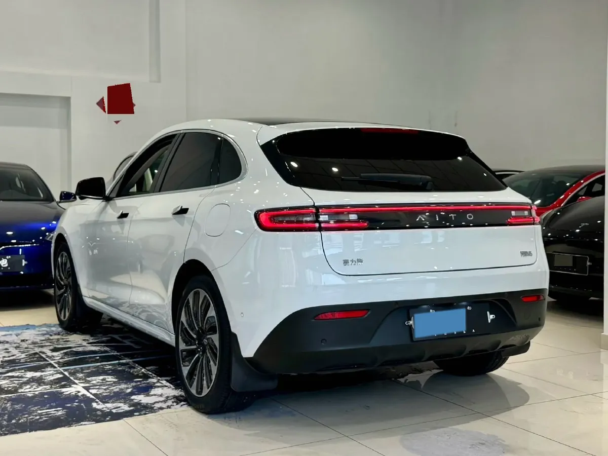 2022 Isuzu Mu-X 2.0T 220HP L4 8AT,autocango,china used car exporter,china ev exporter,chinese used car exporter,chinese used ev exporter