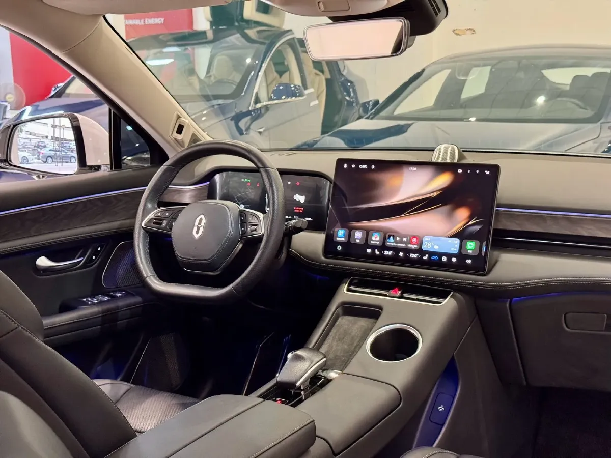 2022 Isuzu Mu-X 2.0T 220HP L4 8AT,autocango,china used car exporter,china ev exporter,chinese used car exporter,chinese used ev exporter