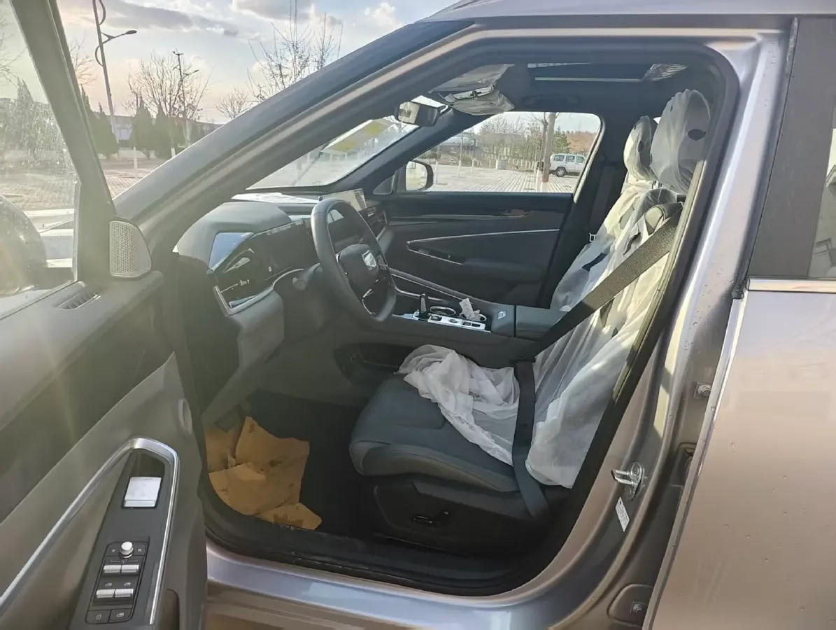 2026 Geely Azkarra 1.5T 181HP L4 7DCT,autocango,china used car exporter,china ev exporter,chinese used car exporter,chinese used ev exporter