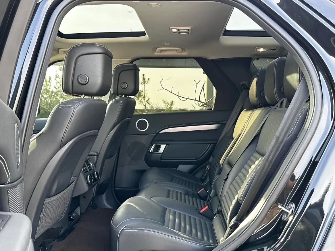 2024 Land Rover Discovery 3.0T 360HP L6 8AT,autocango,china used car exporter,china ev exporter,chinese used car exporter,chinese used ev exporter