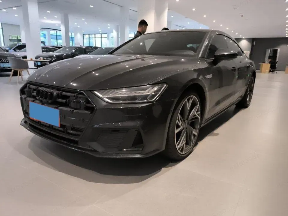 2024 Audi A7L 2.0T 245HP L4 7DCT,autocango,china used car exporter,china ev exporter,chinese used car exporter,chinese used ev exporter