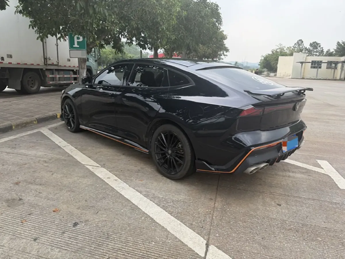 2022 ChangAn UNI-V 1.5T 188HP L4 7DCT,autocango,china used car exporter,china ev exporter,chinese used car exporter,chinese used ev exporter