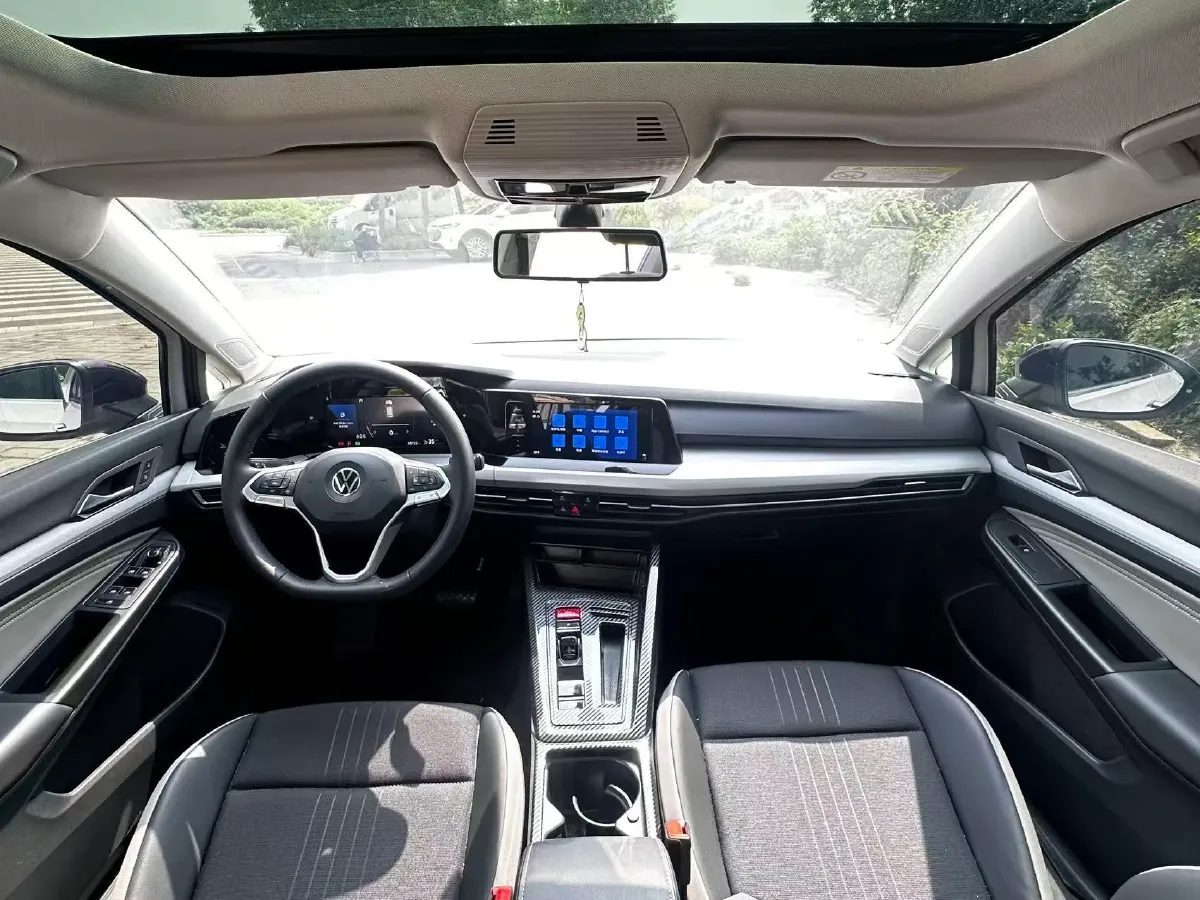 2023 Volkswagen Golf 1.4T 150HP L4 7DCT,autocango,china used car exporter,china ev exporter,chinese used car exporter,chinese used ev exporter