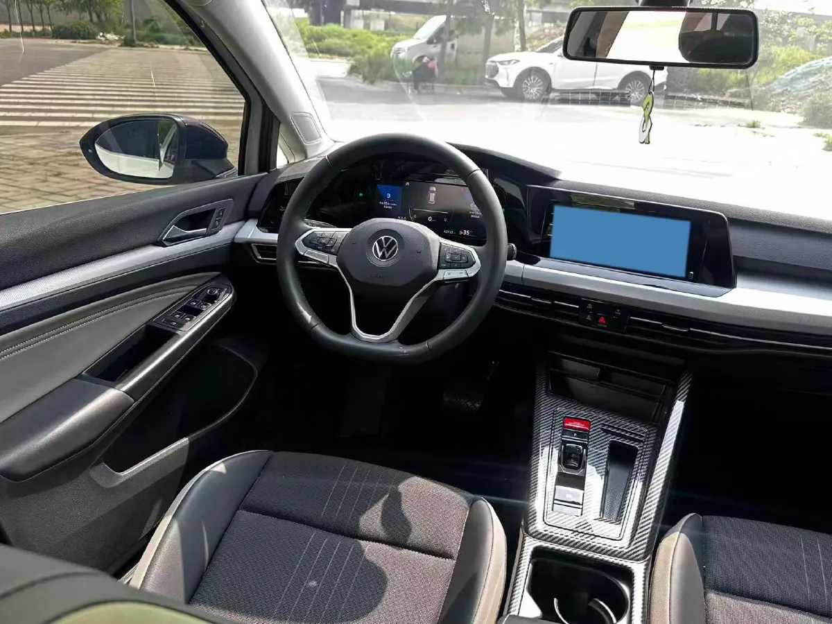 2023 Volkswagen Golf 1.4T 150HP L4 7DCT,autocango,china used car exporter,china ev exporter,chinese used car exporter,chinese used ev exporter