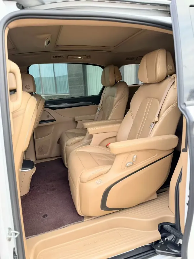 2020 Buick GL8 2.0T 237HP L4 9AT,autocango,china used car exporter,china ev exporter,chinese used car exporter,chinese used ev exporter