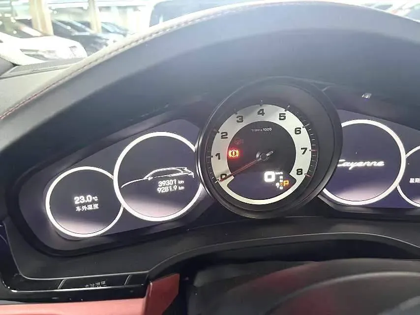 2023 Porsche Cayenne 3.0T 340HP V6 8AT,autocango,china used car exporter,china ev exporter,chinese used car exporter,chinese used ev exporter