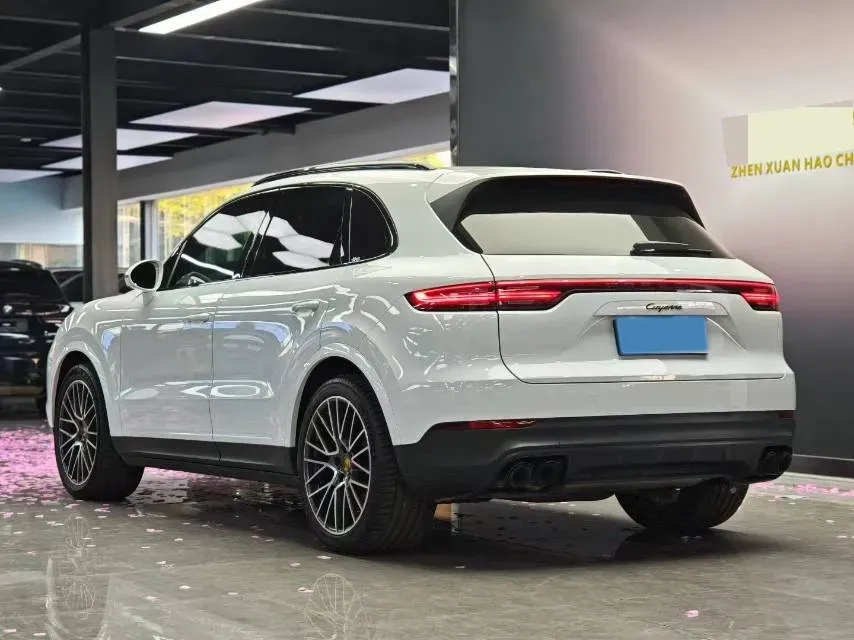 2023 Porsche Cayenne 3.0T 340HP V6 8AT,autocango,china used car exporter,china ev exporter,chinese used car exporter,chinese used ev exporter