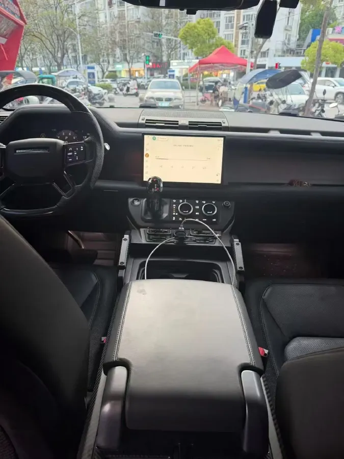 2023 Land Rover Defender 3.0T 400HP L6 8AT,autocango,china used car exporter,china ev exporter,chinese used car exporter,chinese used ev exporter