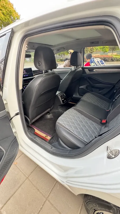 2023 Volkswagen Sagitar 1.4T 150HP L4 7DCT,autocango,china used car exporter,china ev exporter,chinese used car exporter,chinese used ev exporter