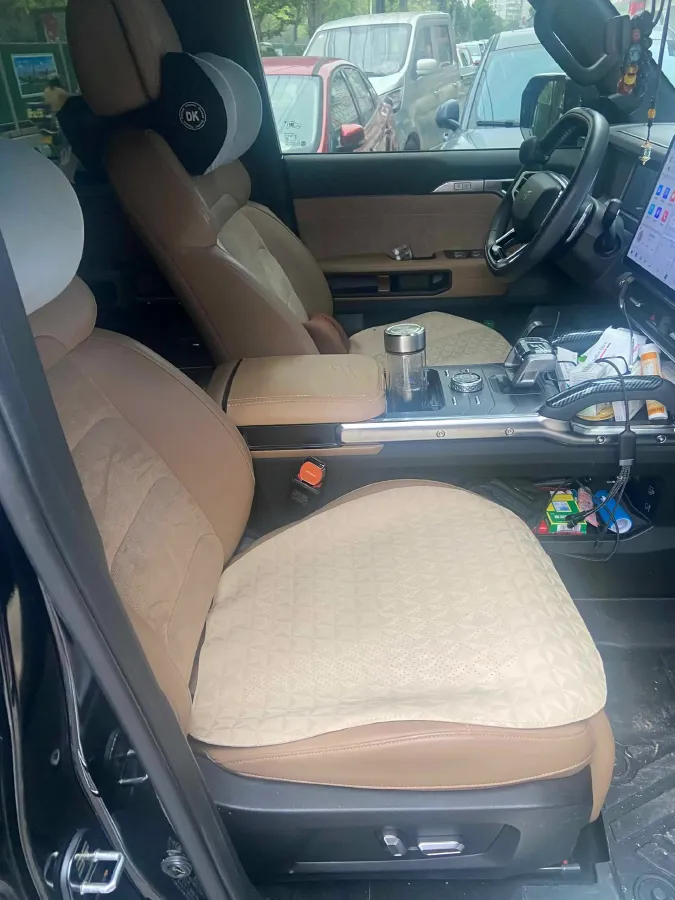 2023 Jetour Traveller 2.0T 254HP L4 8AT,autocango,china used car exporter,china ev exporter,chinese used car exporter,chinese used ev exporter