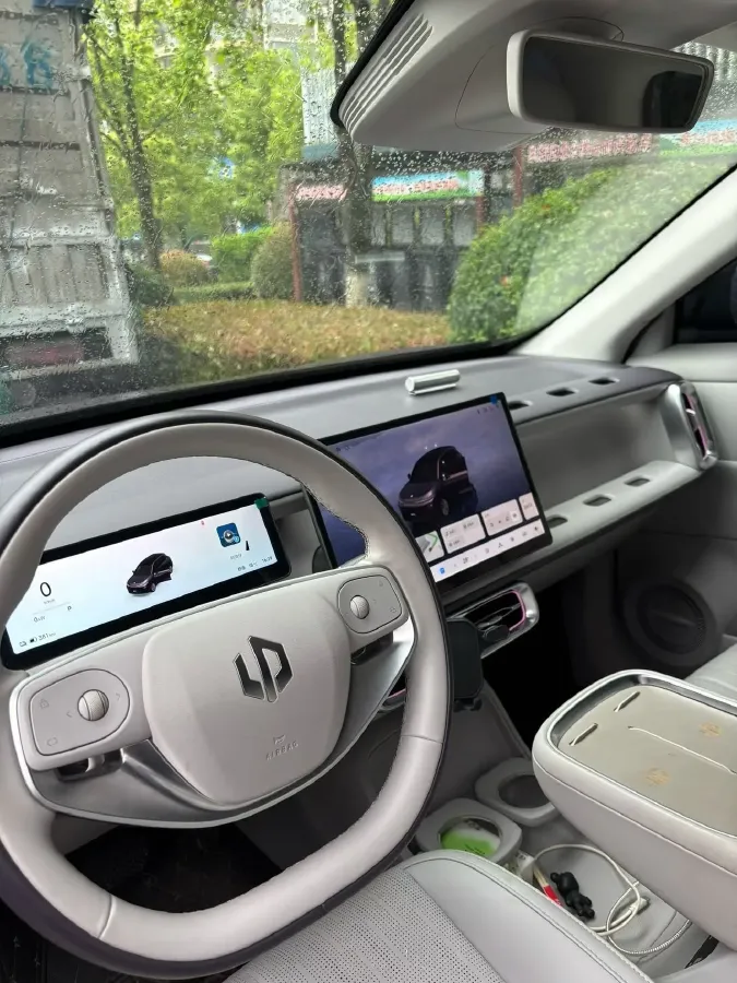 2025 Leapmotor B10 BEV 67.1KWH,autocango,china used car exporter,china ev exporter,chinese used car exporter,chinese used ev exporter