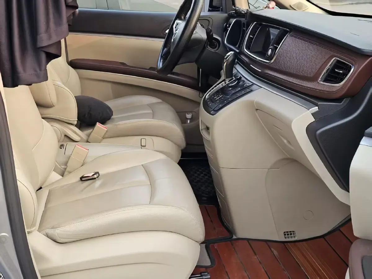 2018 Buick GL8 2.0T 260HP L4 6AT,autocango,china used car exporter,china ev exporter,chinese used car exporter,chinese used ev exporter