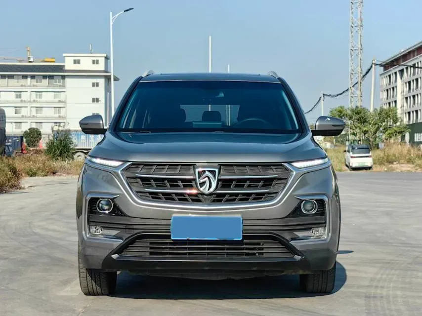 2019 BaoJun 530 1.5T 151HP L4 CVT,autocango,china used car exporter,china ev exporter,chinese used car exporter,chinese used ev exporter