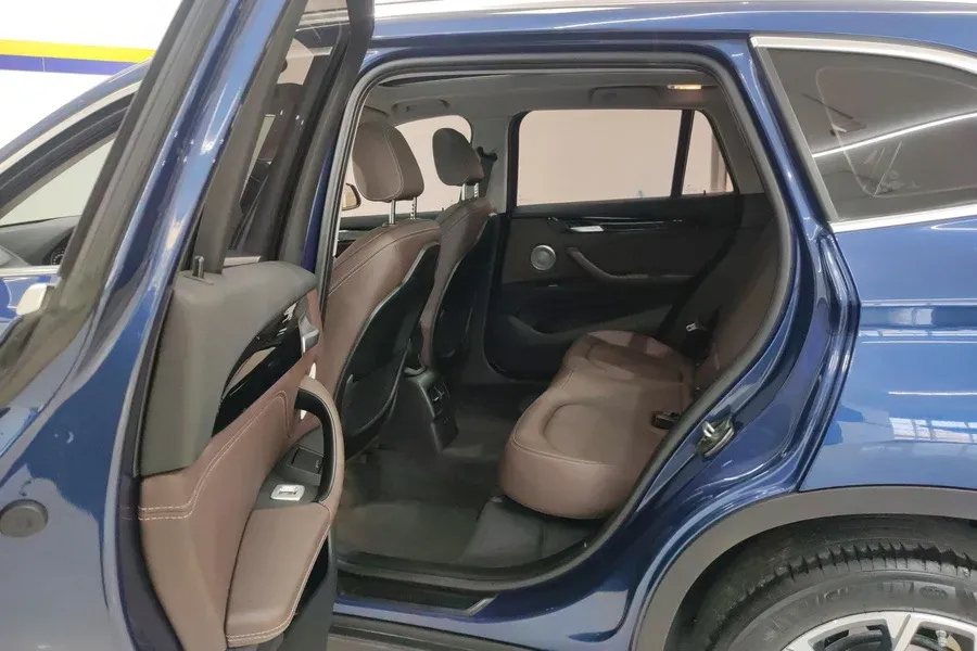 2022 BMW X1 2.0T 192HP L4 7DCT,autocango,china used car exporter,china ev exporter,chinese used car exporter,chinese used ev exporter