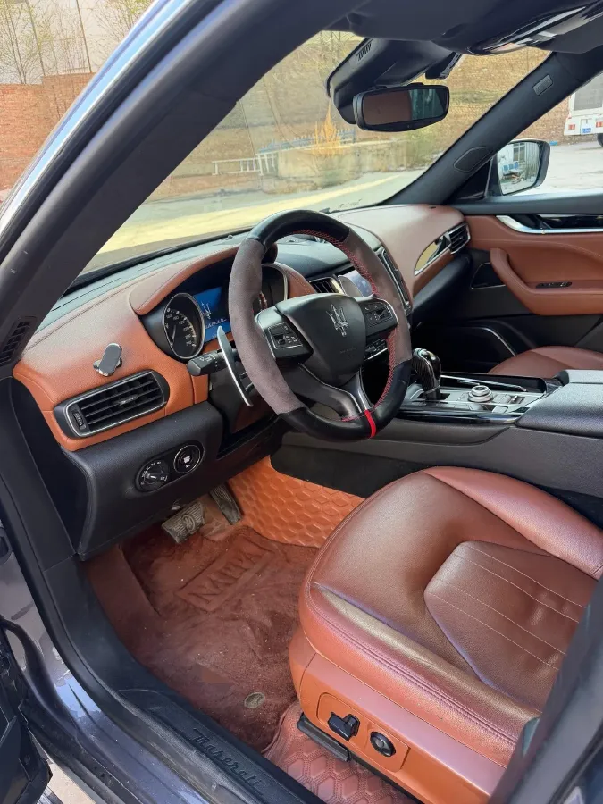 2018 Maserati Levante 3.0T 350HP V6 8AT,autocango,china used car exporter,china ev exporter,chinese used car exporter,chinese used ev exporter