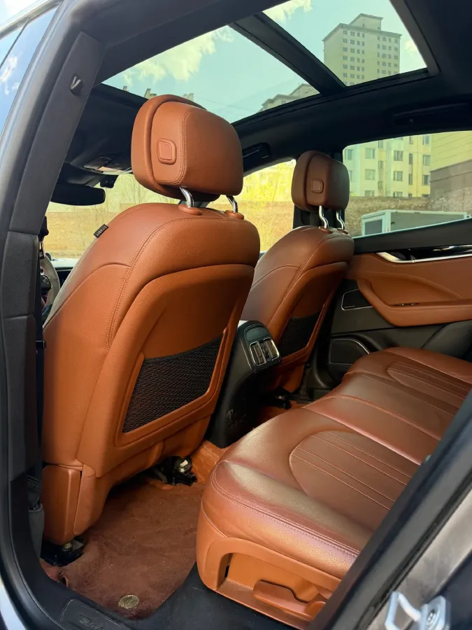 2018 Maserati Levante 3.0T 350HP V6 8AT,autocango,china used car exporter,china ev exporter,chinese used car exporter,chinese used ev exporter