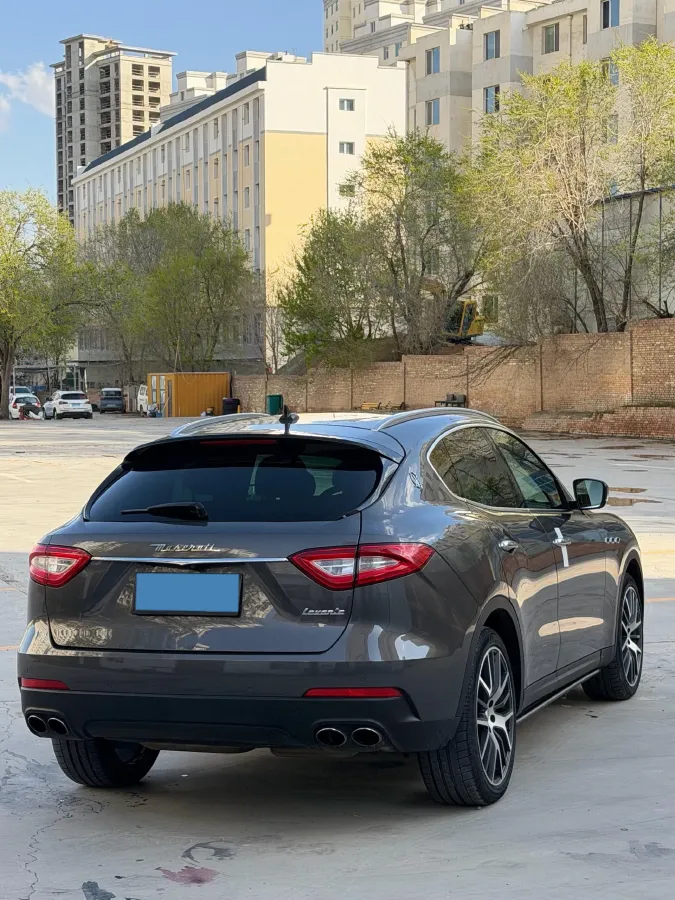 2018 Maserati Levante 3.0T 350HP V6 8AT,autocango,china used car exporter,china ev exporter,chinese used car exporter,chinese used ev exporter