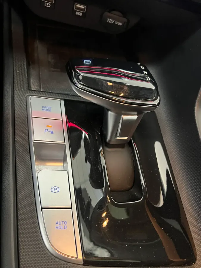 2022 Hyundai Elantra 1.5L 115HP L4 CVT,autocango,china used car exporter,china ev exporter,chinese used car exporter,chinese used ev exporter