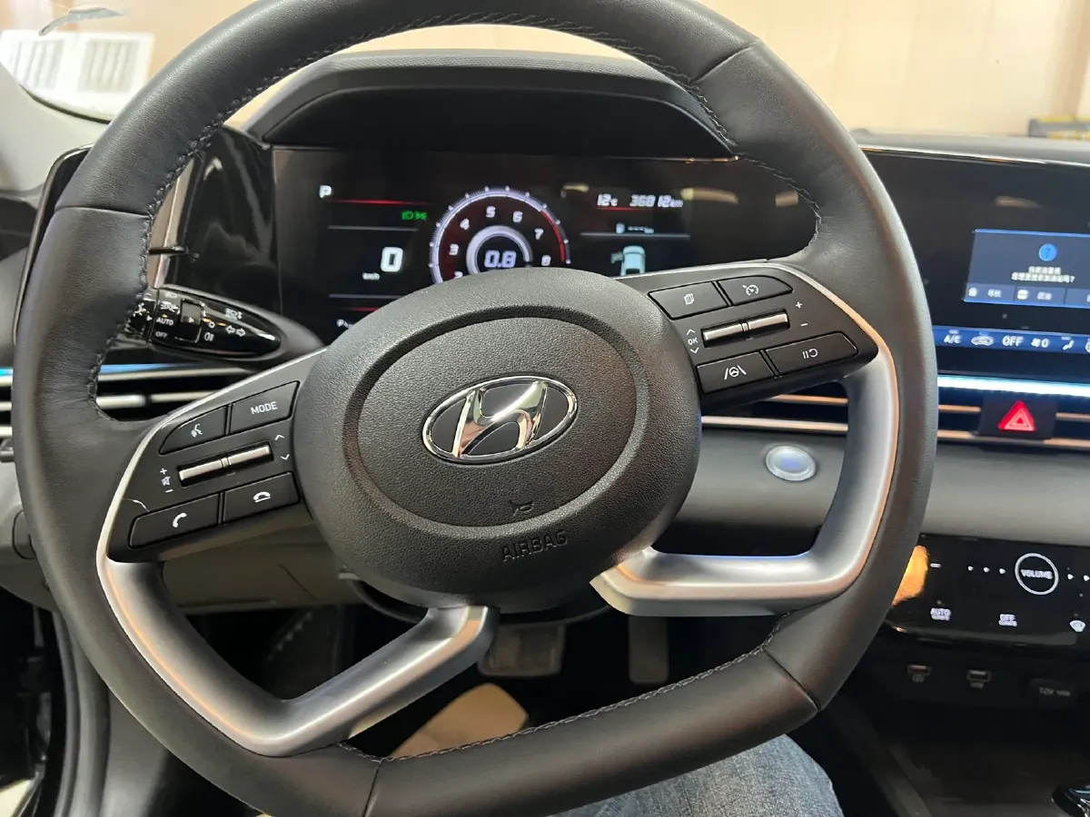 2022 Hyundai Elantra 1.5L 115HP L4 CVT,autocango,china used car exporter,china ev exporter,chinese used car exporter,chinese used ev exporter