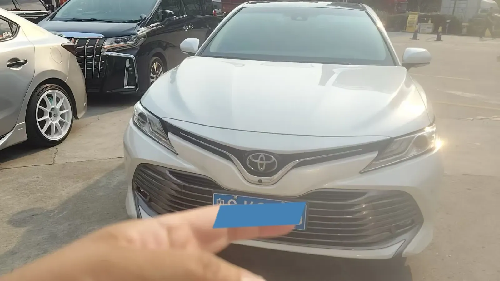 2018 Toyota Camry 2.5L 209HP L4 8AT,autocango,china used car exporter,china ev exporter,chinese used car exporter,chinese used ev exporter