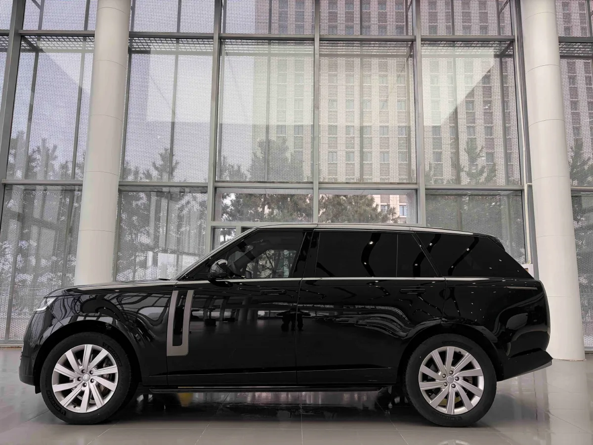 2023 Land Rover Range Rover 3.0T 400HP L6 8AT,autocango,china used car exporter,china ev exporter,chinese used car exporter,chinese used ev exporter
