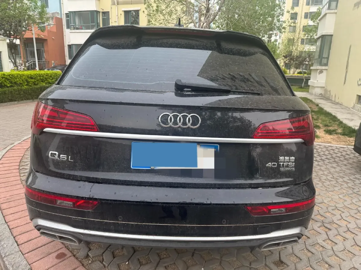 2022 Audi Q5L 2.0T 190HP L4 7DCT,autocango,china used car exporter,china ev exporter,chinese used car exporter,chinese used ev exporter