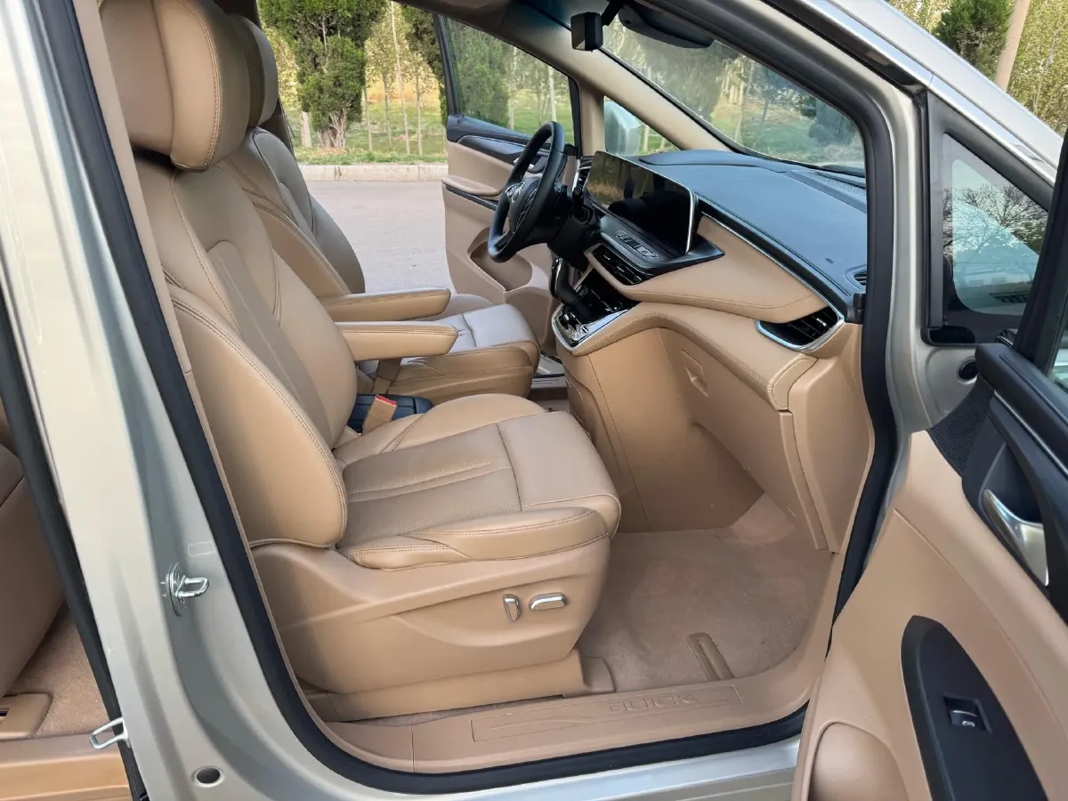 2021 Buick GL8 2.0T 237HP L4 9AT,autocango,china used car exporter,china ev exporter,chinese used car exporter,chinese used ev exporter