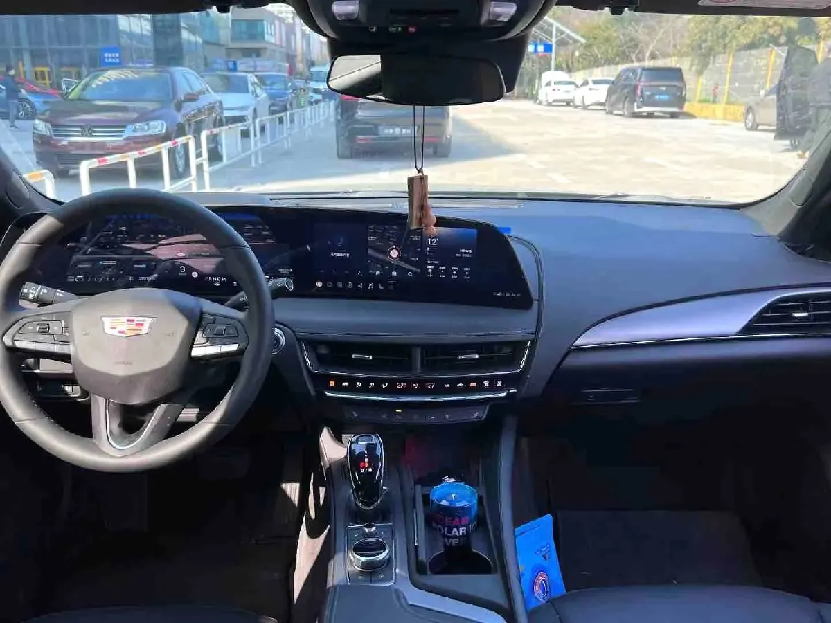 2025 Cadillac CT5 2.0T 237HP L4 10AT,autocango,china used car exporter,china ev exporter,chinese used car exporter,chinese used ev exporter