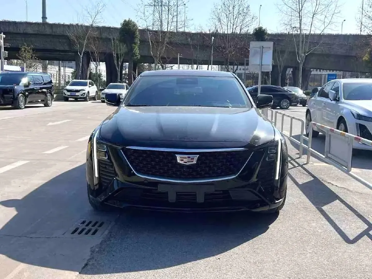 2025 Cadillac CT5 2.0T 237HP L4 10AT,autocango,china used car exporter,china ev exporter,chinese used car exporter,chinese used ev exporter