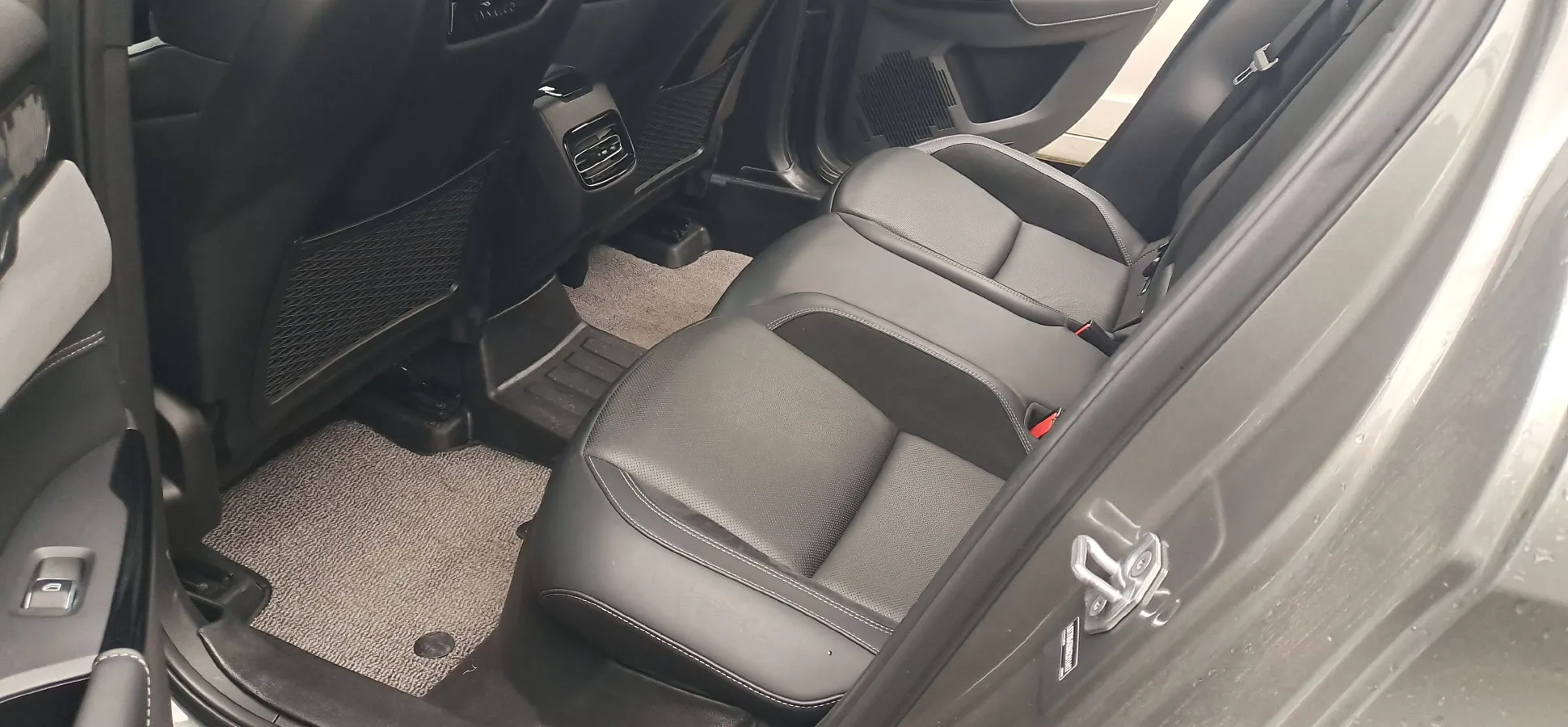 2022 LYNK&CO 03 2.0T 190HP L4 7DCT,autocango,china used car exporter,china ev exporter,chinese used car exporter,chinese used ev exporter